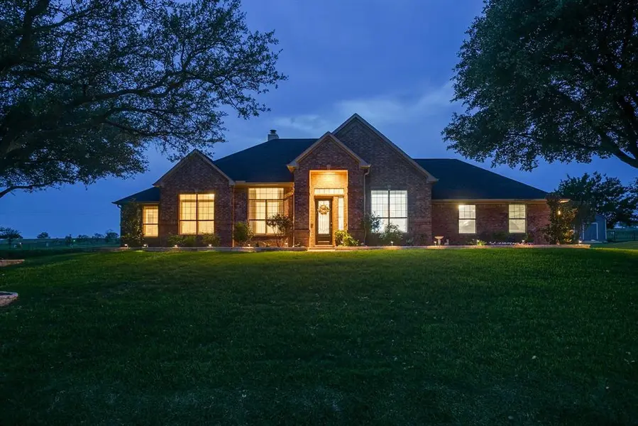 10717 Los Rios Drive, Fort Worth, TX 76179