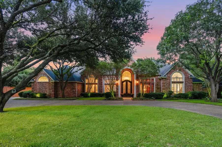 14908 Bellbrook Drive, Addison, TX 75254