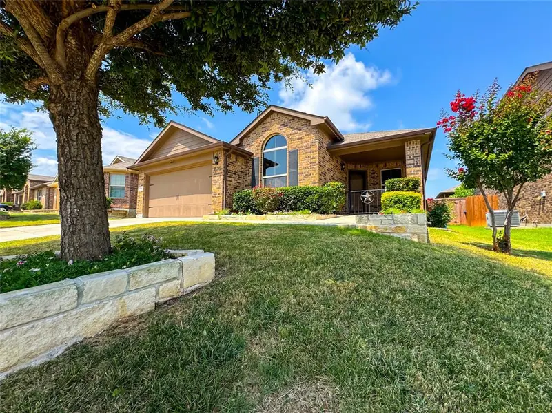 708 Stanmire Lake Trail, Fort Worth, TX 76120