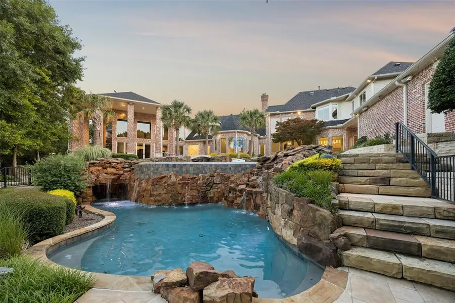 17508 Oak Mount Place, Dallas, TX 75287