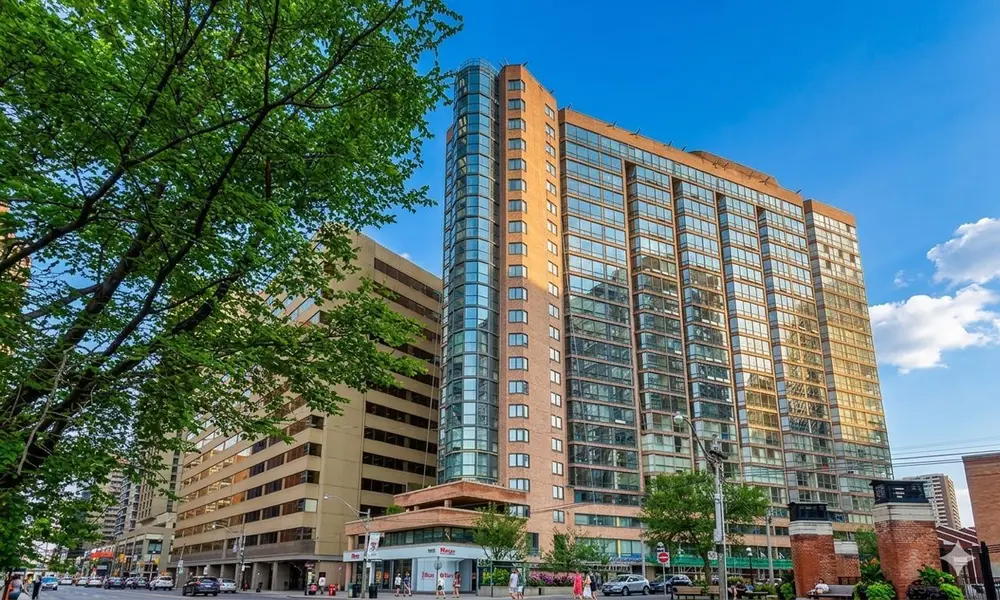 1055 Bay ST #407, Toronto C01, ON M5S 3A3