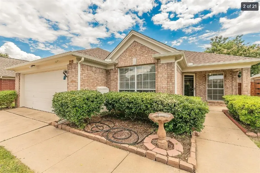 210 Madisson Drive, Euless, TX 76039