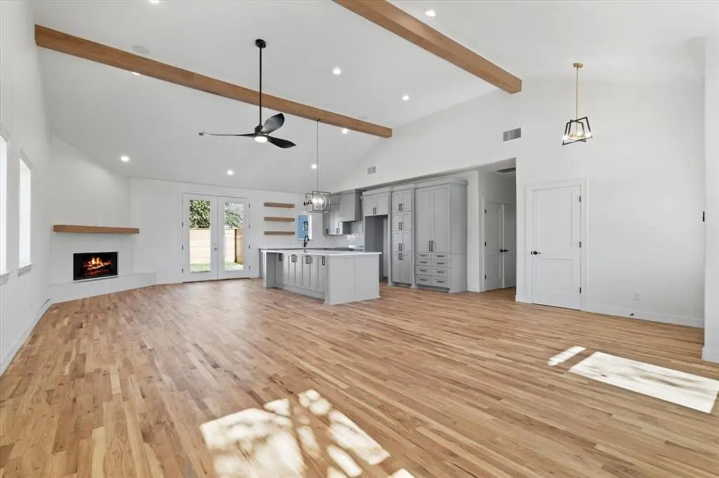 5552 Vaden Street, The Colony, TX 75056