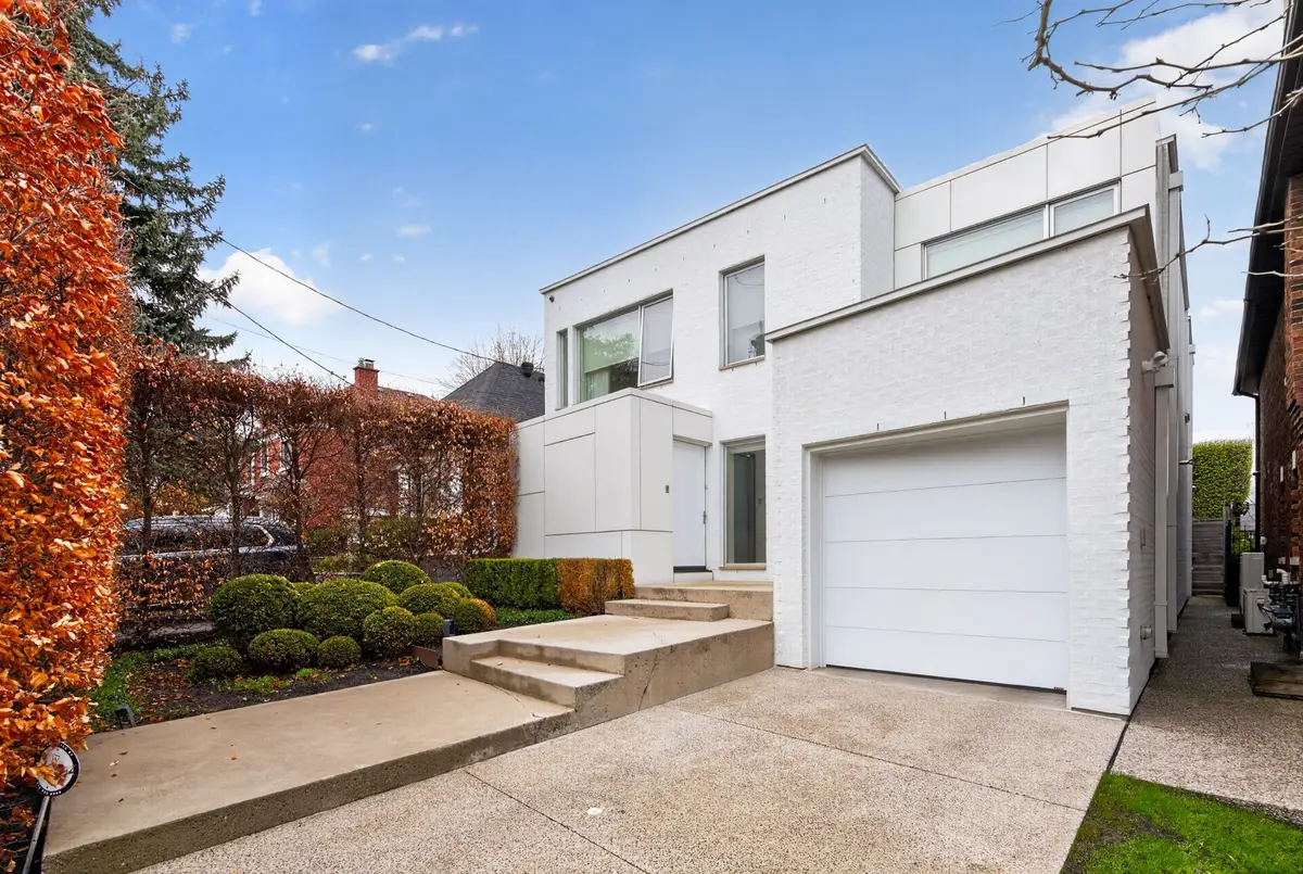 5 Edgecombe AVE, Toronto C04, ON M5N 2X1