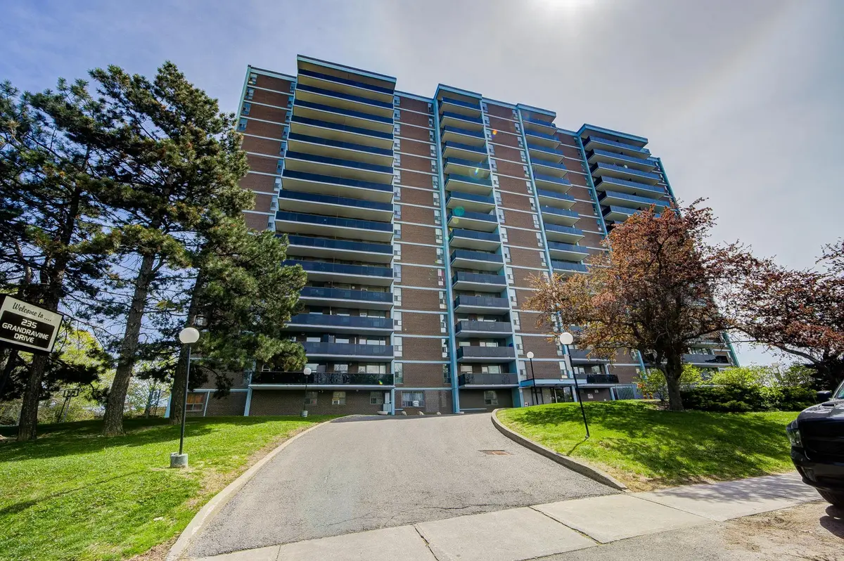 235 Grandravine DR #906, Toronto W05, ON M3N 1J2