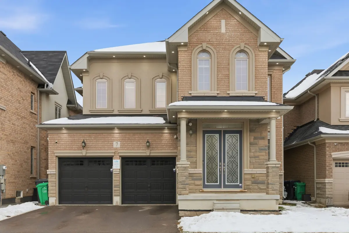 7 Caboose ST, Brampton, ON L7A 5A9