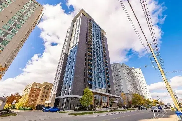 339 King ST N #403, Waterloo, ON N2J 2Z1