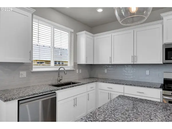 1456 FARMINGTON DR, Junction City, OR 97448