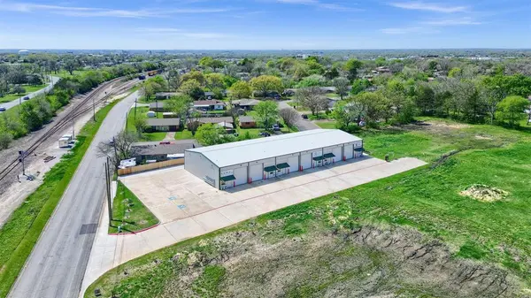 2410 N Frisco Road, Sherman, TX 75090
