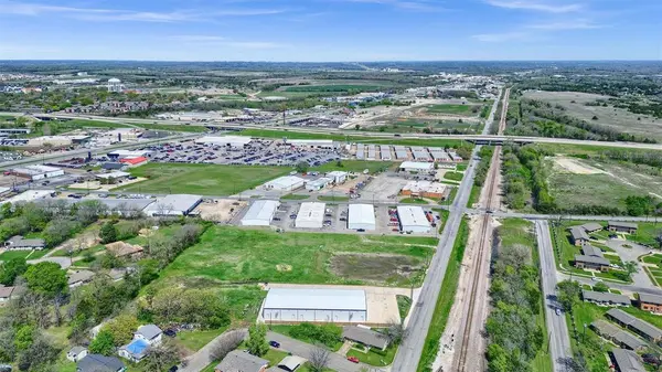 2410 N Frisco Road, Sherman, TX 75090