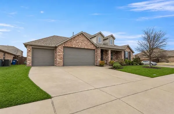 1300 Lawnview Drive, Forney, TX 75126