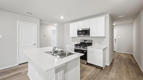 4152 WOODHILL BEND Drive, Fort Worth, TX 76036