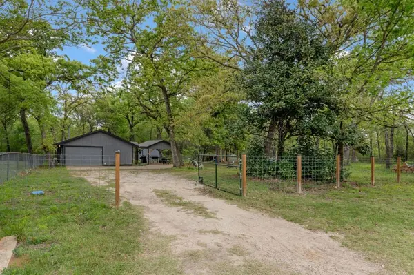 166 Spillview Acres Circle, Trinidad, TX 75163