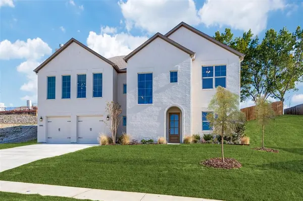 8965 Armstrong Court, Benbrook, TX 76126