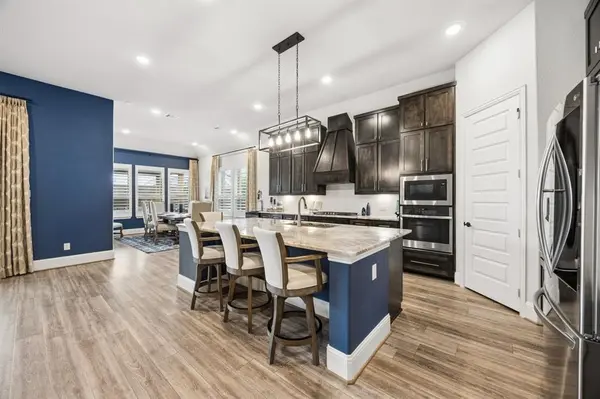 2700 Castlebridge, The Colony, TX 75056
