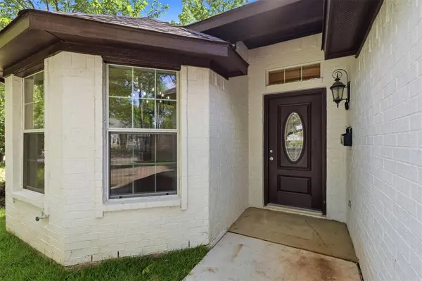 906 Oak Street, Mckinney, TX 75069