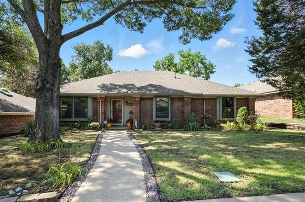 9128 Sweetwater Drive, Dallas, TX 75228