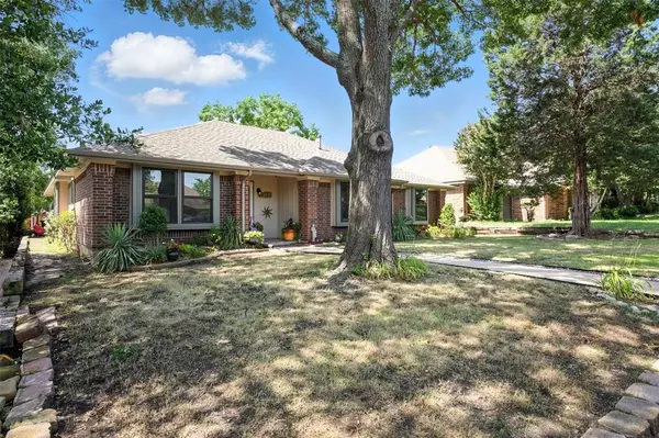 9128 Sweetwater Drive, Dallas, TX 75228