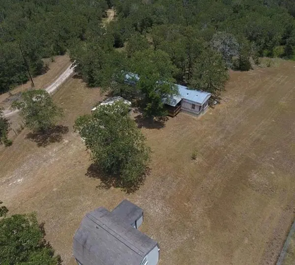 17470 Private Road 4016, Somerville, TX 77879
