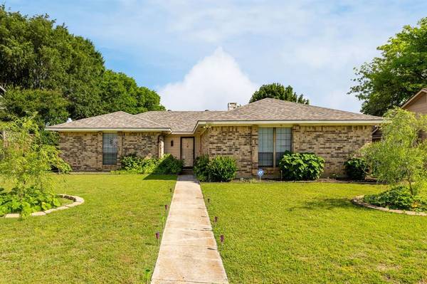 1865 Juniper Lane, Lewisville, TX 75077