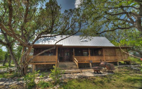 191 Oak Hill Drive, Leakey, TX 78873