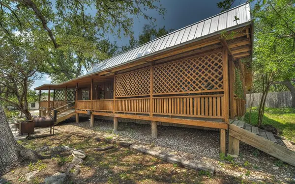191 Oak Hill Drive, Leakey, TX 78873