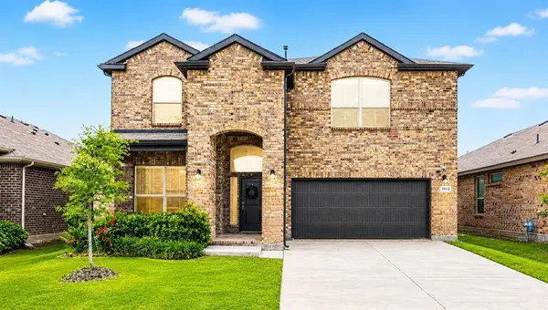 1012 Croxley Way, Fort Worth, TX 76247
