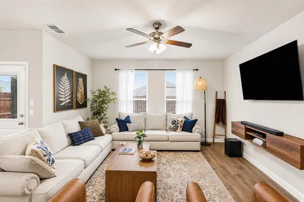 1012 Croxley Way, Fort Worth, TX 76247