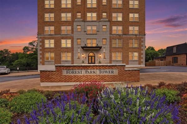 2306 Park Place Avenue #10B, Fort Worth, TX 76110