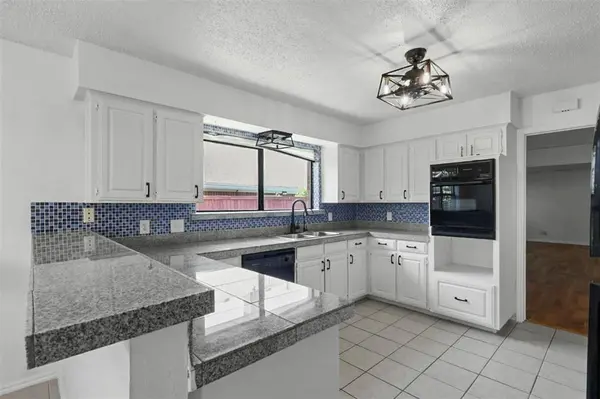 3924 Morman Lane, Addison, TX 75001