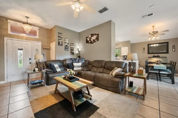 728 Saddle Road, White Settlement, TX 76108