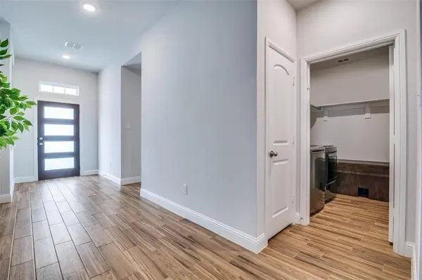 8221 Hampton Drive, Rowlett, TX 75089