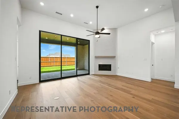 833 Bridle Path Parkway, Aubrey, TX 76227