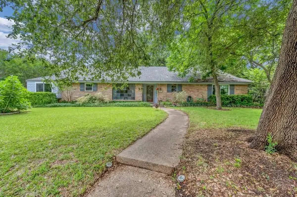 9033 Cherry Creek Place, Woodway, TX 76712
