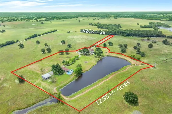 2364 VZ County Road 2128, Wills Point, TX 75169