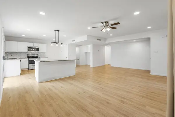1824 Chamberlain Drive, Carrollton, TX 75007