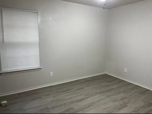 5014 Inverness Avenue, Fort Worth, TX 76132
