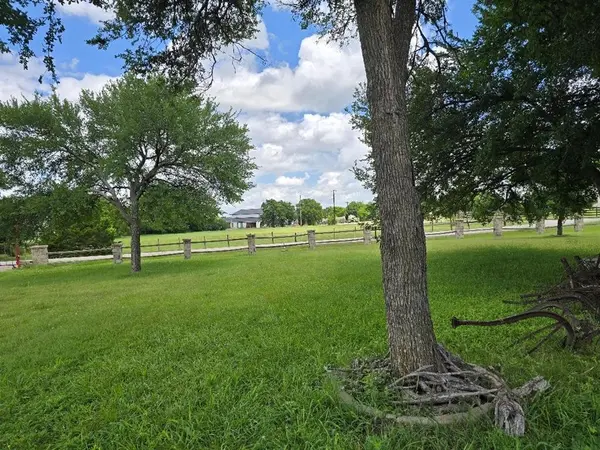1100 Creek Bend Lane, Lucas, TX 75002