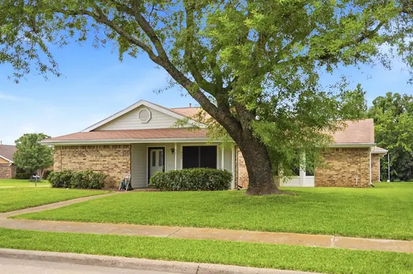 602 Brittany Drive, Mesquite, TX 75150
