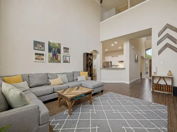 607 Chalk Hill Lane, Murphy, TX 75094