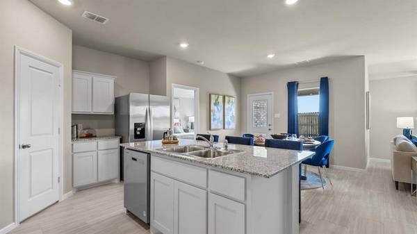 10812 BLOODSTONE Drive, Fort Worth, TX 76036