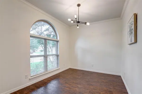 9128 Chardin Park Drive, Fort Worth, TX 76244