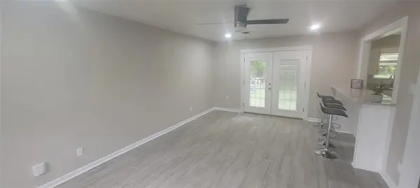 716 N Cummings Drive, Alvarado, TX 76009