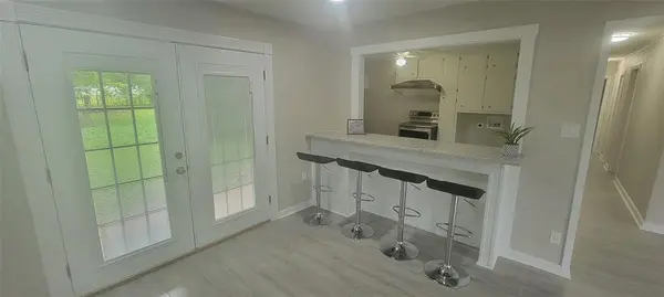 716 N Cummings Drive, Alvarado, TX 76009
