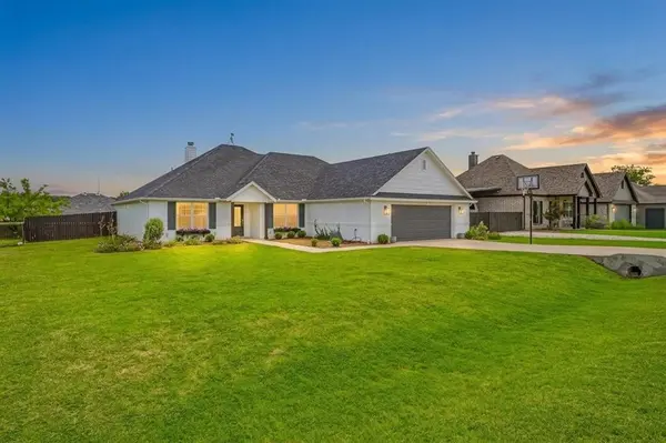 12417 Kollmeyer Way, Fort Worth, TX 76126