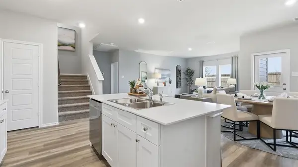1716 LEEVON Lane, Fort Worth, TX 76140