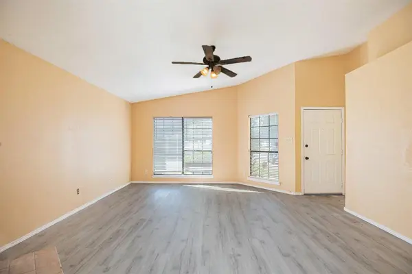 6600 Brookhaven Court, Fort Worth, TX 76133