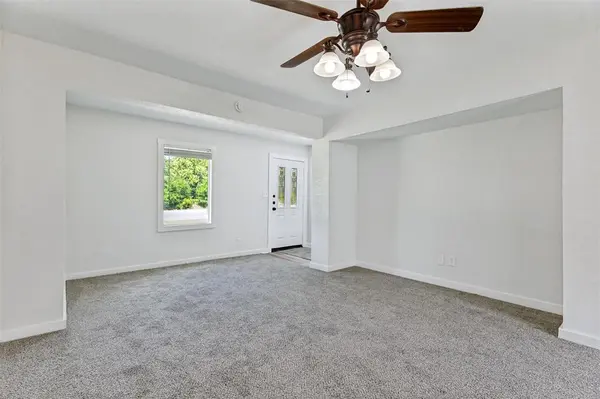 3074 W Highway 114, Paradise, TX 76073
