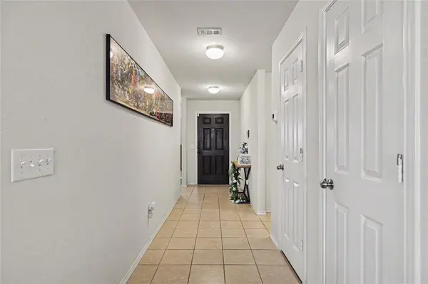 1437 Waggoner Drive, Aubrey, TX 76227