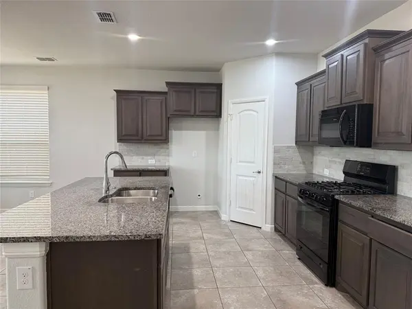 4928 Sugarcane Lane, Fort Worth, TX 76179